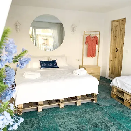 Alaçatı Barbarossa Hotel